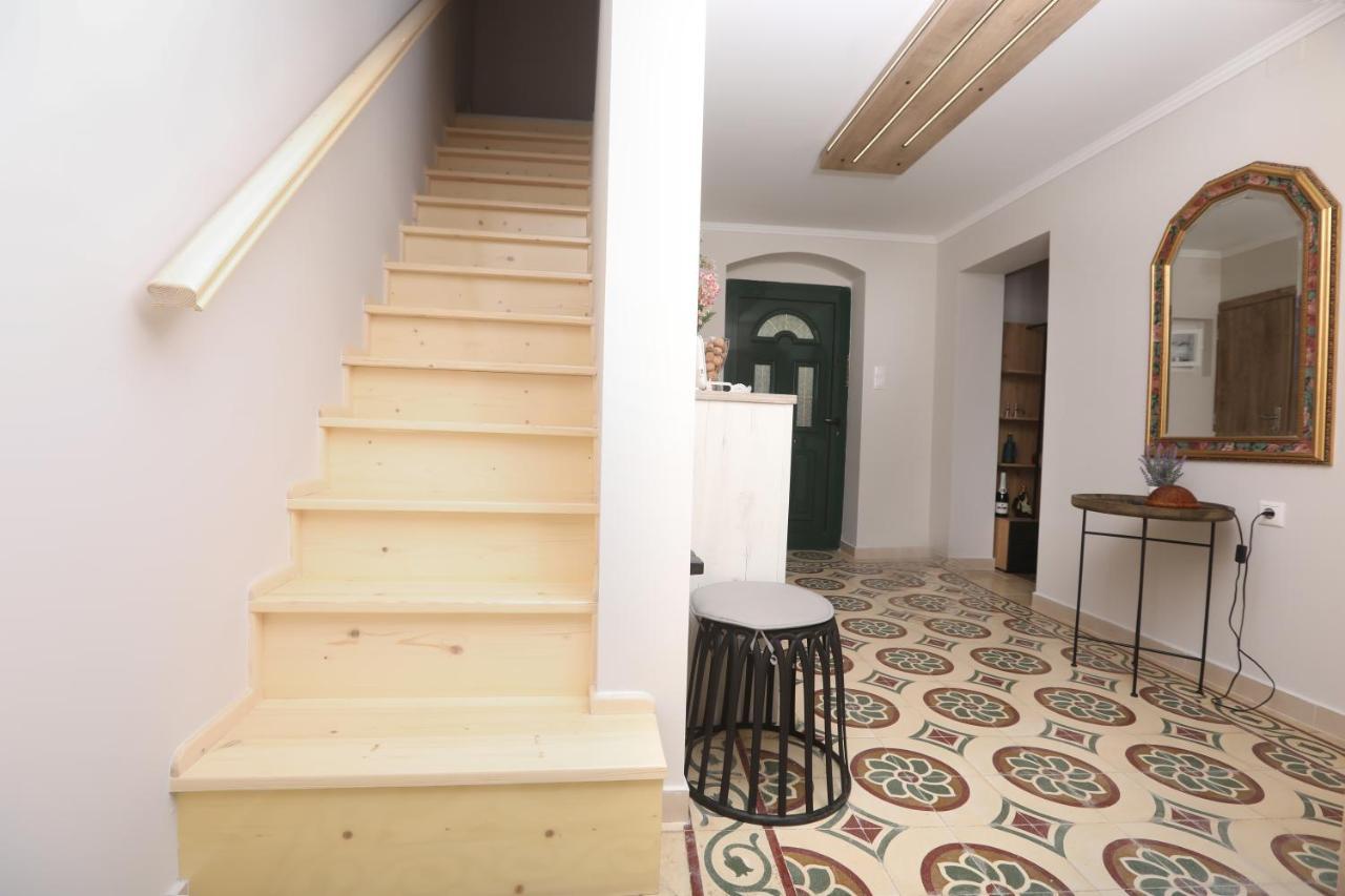 Villa F&t